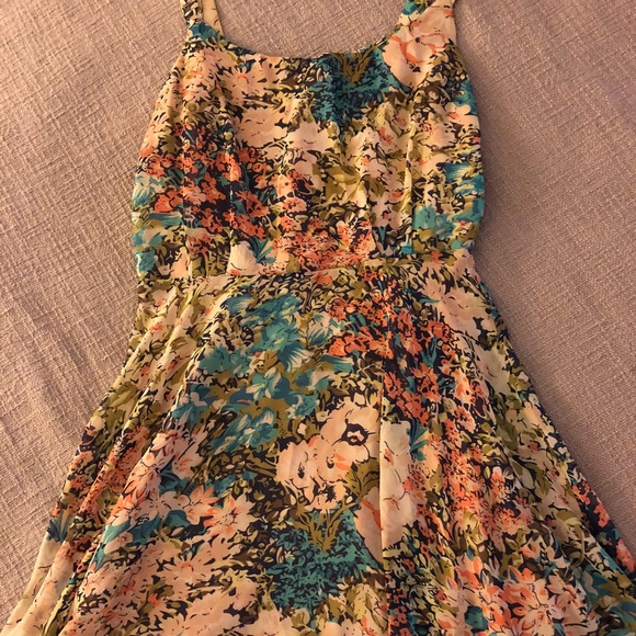 Lucca Couture floral dress from Urban Outfitters - Picture 3 of 7